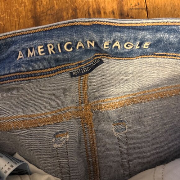 American Eagle Next Level Stretch Size 4 Short Flare leg Jeans - Picture 3 of 8